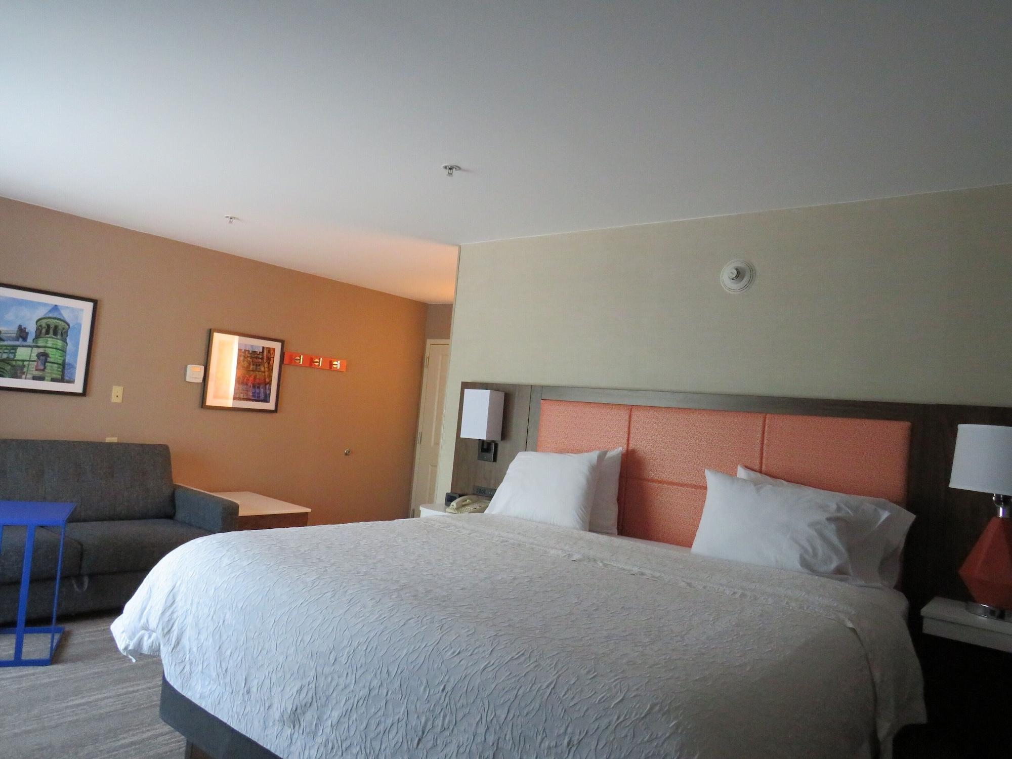 Hampton Inn Принстон Экстерьер фото