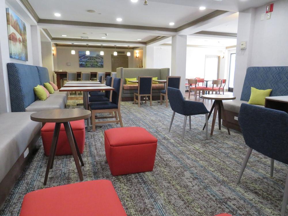 Hampton Inn Принстон Экстерьер фото