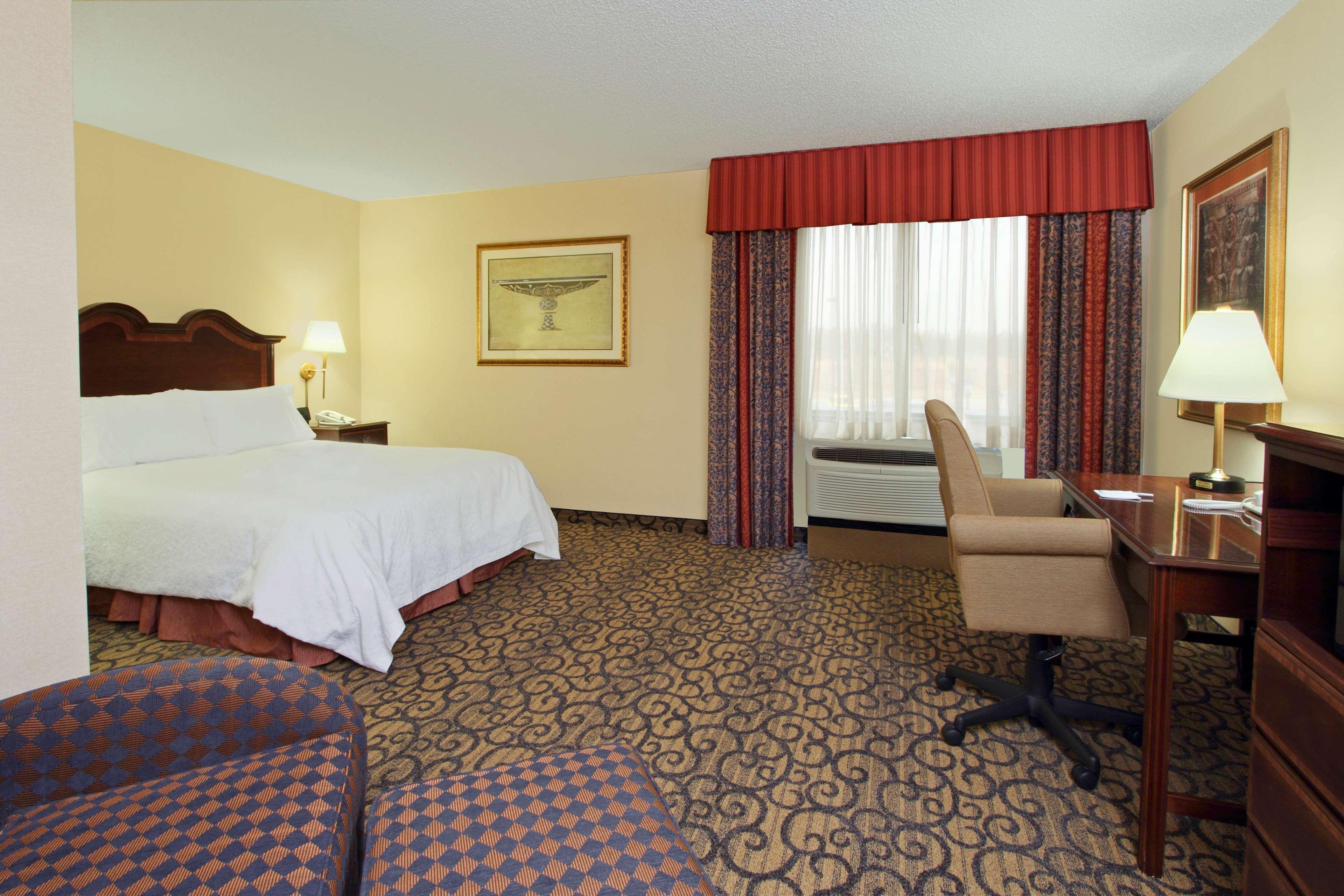 Hampton Inn Принстон Экстерьер фото