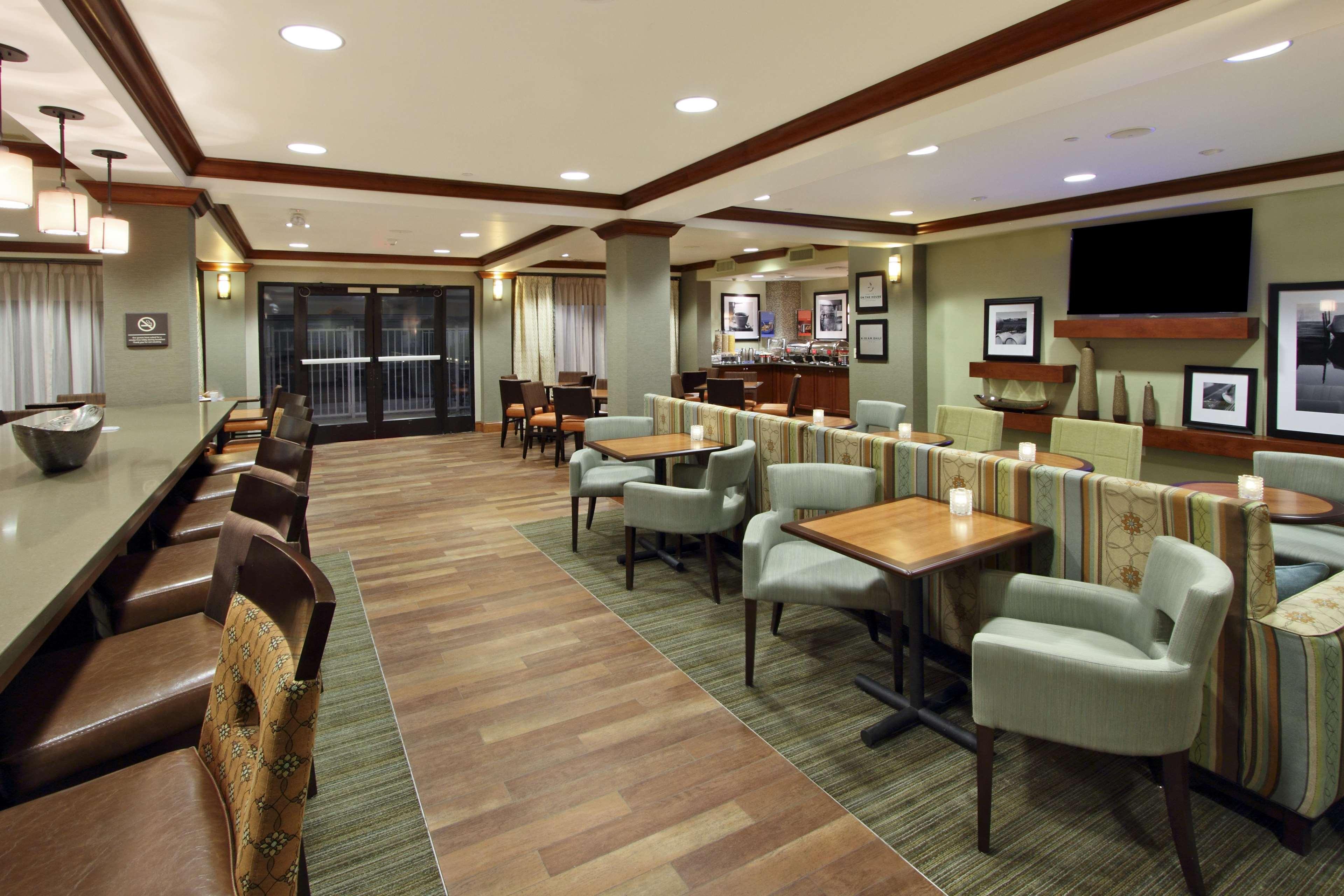 Hampton Inn Принстон Экстерьер фото