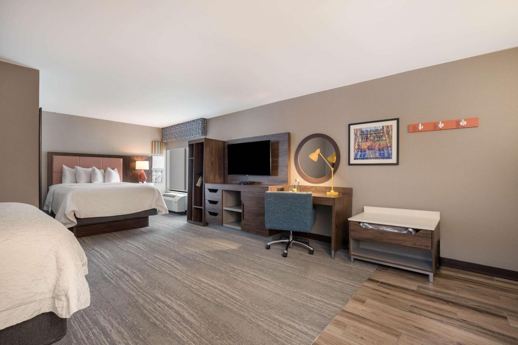 Hampton Inn Принстон Экстерьер фото